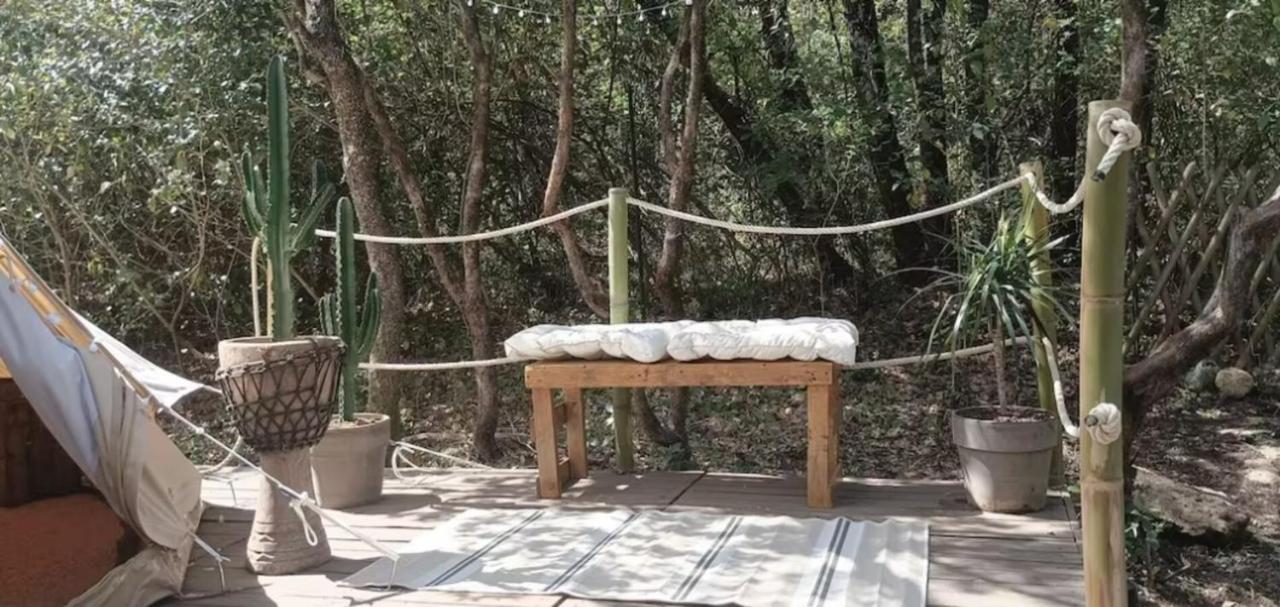 Evasion En Pleine Nature, Tipi Insolite Et Jacuzzi Au Pont Du Gard ! Vers-Pont-du-Gard Extérieur photo